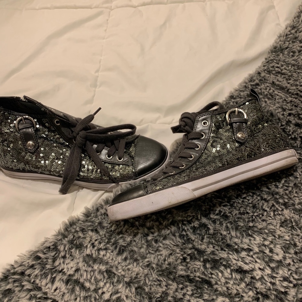 Guess Sequin ✨Sneakers